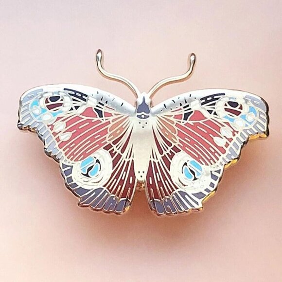 European Peacock Butterfly Enamel Pin - Gold Plated Nature Jewelry & Brooch - Picture 2 of 9
